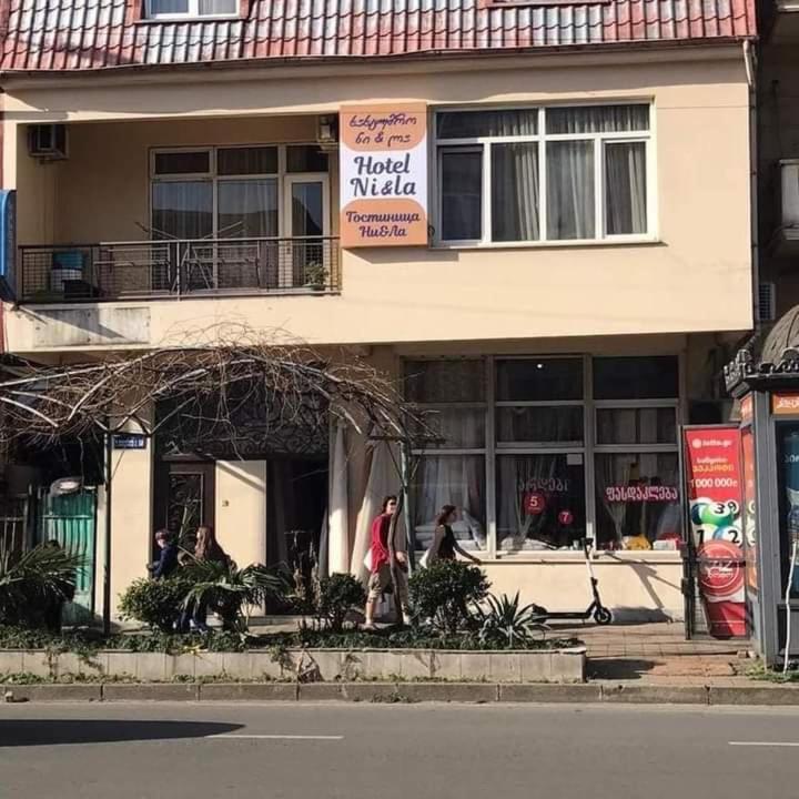 Hotel Ni&La Batumi Esterno foto